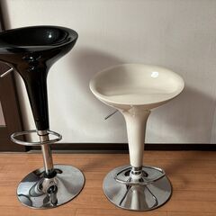 カウンターチェアー　２脚