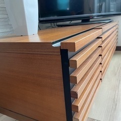 テレビ台の画像