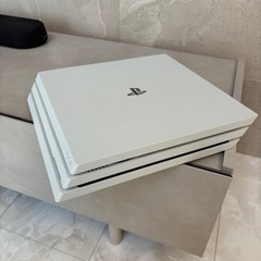 PS4 PRO CUH-7200B