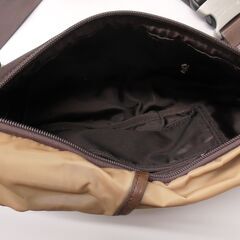 【取引決定】ボディバッグ　茶色　1個の画像