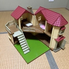 シルバニアファミリー　大きな家　家具付き