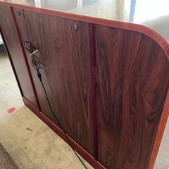 飾り棚 中古 ライト付きの画像