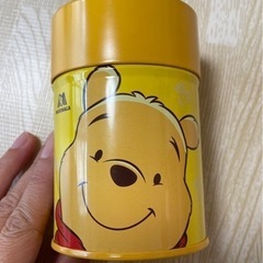 ディズニー ★　プーさん　ビスケット缶の画像