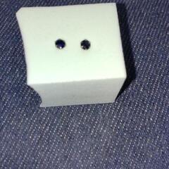 k10 WG サファイア ピアス