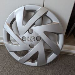 スタッドレスタイヤ（175 65r15）の画像