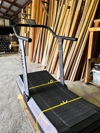 Assault Fitness 自走式トレッドミル スキルミル エアランナー