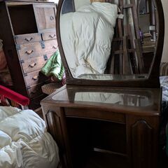 廃棄予定　大塚家具　ドレッサー　丸い鏡　鏡台椅子セットの画像
