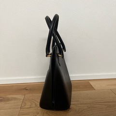 シャルルジョルダン　革バックの画像