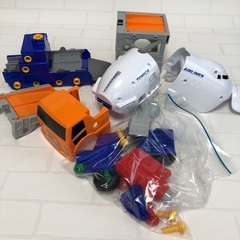 トミカ くみかえアクション!キャリアカー&カーゴジェットセットの画像