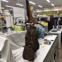 大型木彫　鷹の画像