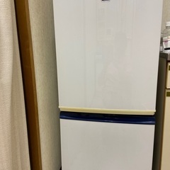 シャープ家庭用冷蔵庫（2006年製）2段式（下:冷凍庫）現在問題...