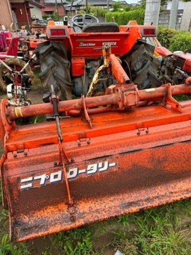 クボタトラクターL1 265