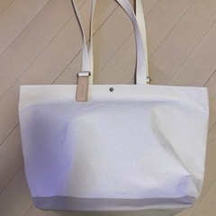 MILEST A4可能バッグ  トートバッグ