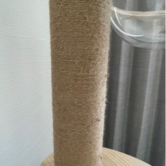 キャットタワー　つっぱりタイプ　　の画像