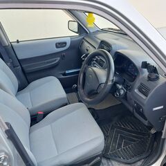 軽自動車スバル プレオの画像