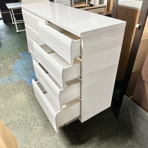 ?激安‼️ホワイトニトリ4段 収納家具 タンス、衣類収納?R677