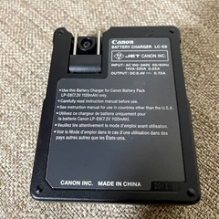 Canonカメラの充電器の画像
