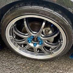 車のパーツ タイヤ、ホイールの画像