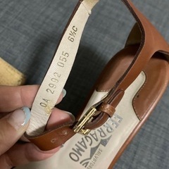 フェラガモ  サンダル　ウェッジソール　24cm−24、5cmくらい　サイズ6 1/2の画像