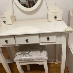 家具 ドレッサーの画像
