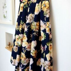 allamanda 大きなお花のフレアスカート　の画像