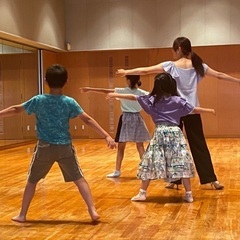 涼しい室内で体を動かそう！8月2日（土）1５時30分～1６時30分 キッズダンス無料ワークショップ開催の画像
