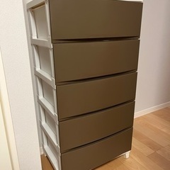 ニトリ　プラスチックタンス5段