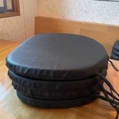 チェアクッション 黒 4枚セット