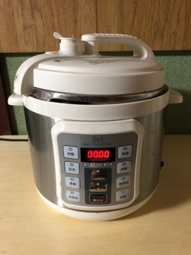 マルチ炊飯器　6号まで炊けます。