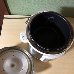 マルチ炊飯器　6号まで炊けます。の画像