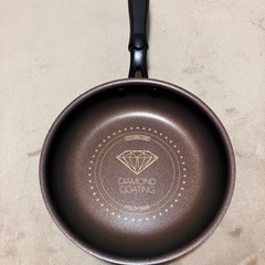 【受け渡し決定】【値下げ】ダイヤモンドコートフライパン 20cm...