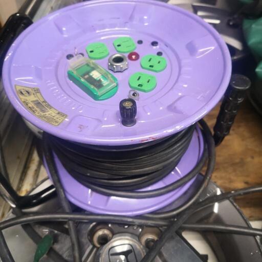 コードリール　100Ｖ 30m 30Ａ