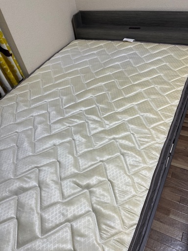 セミダブル マットレス付き
