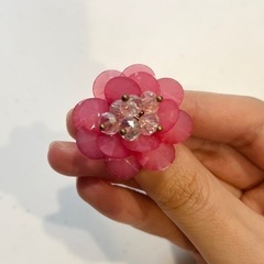 【再値下げ】お花のリング/ビーズの指輪