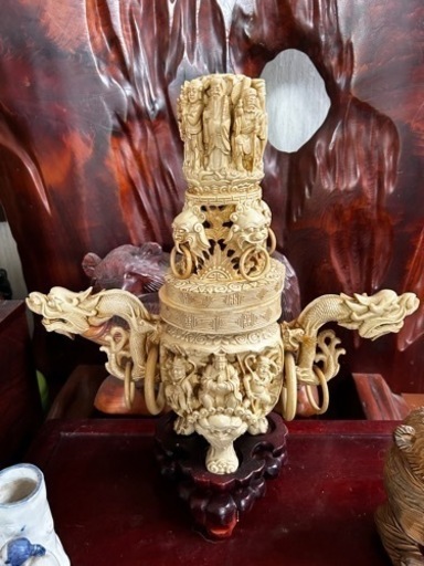 ★中国・唐物★練物・樹脂製品★香炉★龍・仏★置物・飾り物★象牙風★木製台付★中古品★