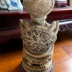 ★中国・唐物★練物・樹脂製品★香炉★龍・仏★置物・飾り物★象牙風★木製台付★中古品★の画像