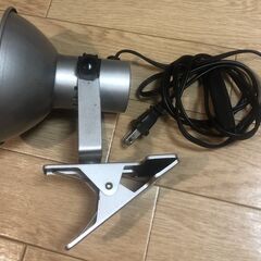 無料 ライト クリップ 電気 口金 E17 スポット LED 電球