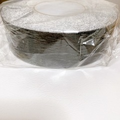 【新品未使用】滑り止めテープ 貼るだけ 屋外 耐水 すべり止め 転倒防止 幅50m 長さ20mの画像