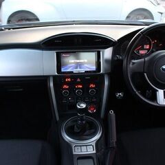 ☆ご成約☆月々２万円～＼誰でも車が買える次世代自社ローン専門店／ 安心の１年保証付き　距離無制限！中古車販売 カーメル山梨店 　平成２６年式　スバル　BRZ　S　32000㌔の画像