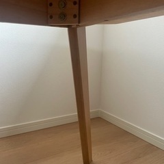 家具 テーブル 机 ニトリ 天然木の画像