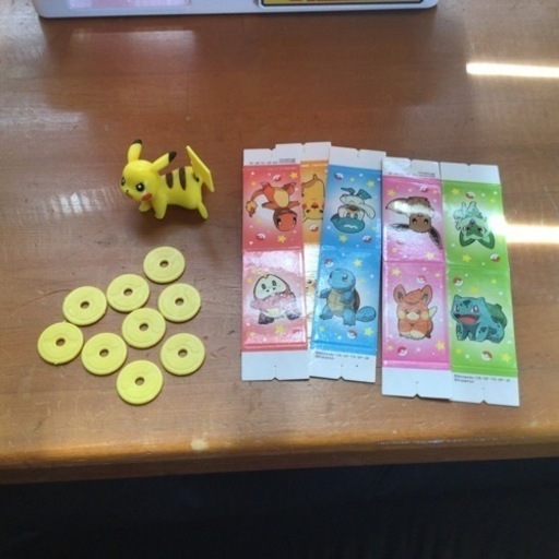ポケモン　クレーンゲーム フィギュア付