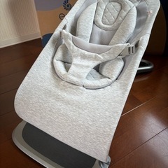 エルゴ　バウンサー　evolve ergobaby
