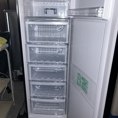 ☆冷凍庫 144L　2021年製 三菱　家電 キッチン家電 冷蔵庫