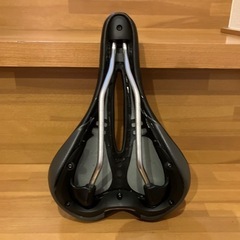 自転車のサドルの画像