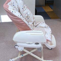 Combi　コンビ　ネムリス　ハイアンドローチェア　付属テーブル欠品の画像