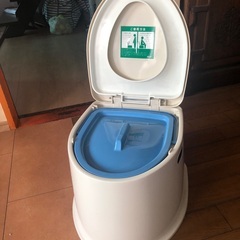 ポータブルトイレです。災害、キャンプ、介護の画像