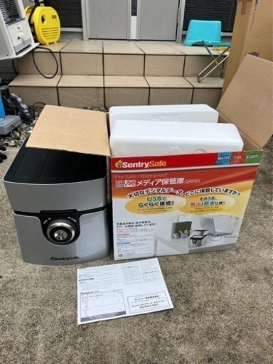 Sentry セントリー 耐火・防水USBポート付き