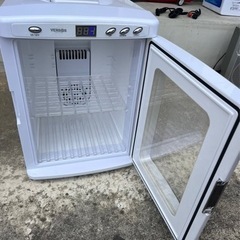 VERSOS ベルソス 25L冷温庫 VS-404WH BKの画像