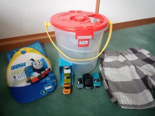 トミカでるでるバケツ(未使用品)＆トミカ車両＆トーマス帽子＆ズボン