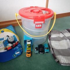 トミカでるでるバケツ(未使用品)＆トミカ車両＆トーマス帽子＆ズボン